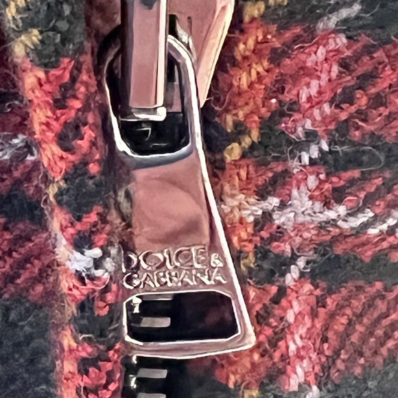 DOLCE & GABBANA wool plaid skirt - elastic waist & fringed hem - Picture 6 of 9